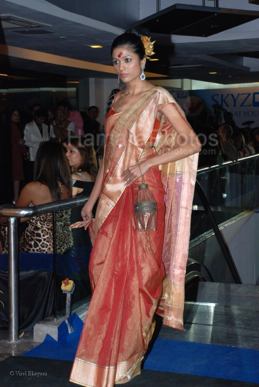 at Worlds longest fashion walk with 100 models at Skyzone, High Street Phoenix on 1st March 2008 