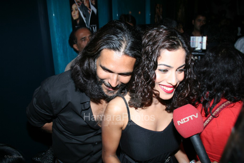 Milind Soman,Sheetal Menon at the Bhram film bash hosted by Nari Hira of Magna in Khar on 2nd March 2008