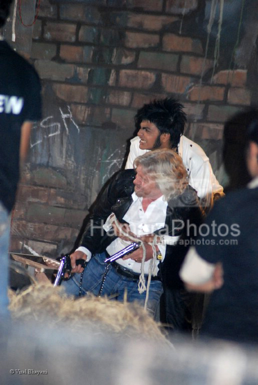 Richard Branson acts at Channel V live film Andaz Apna Very Hatke in MMRDA, Bandra on 2nd March 2008