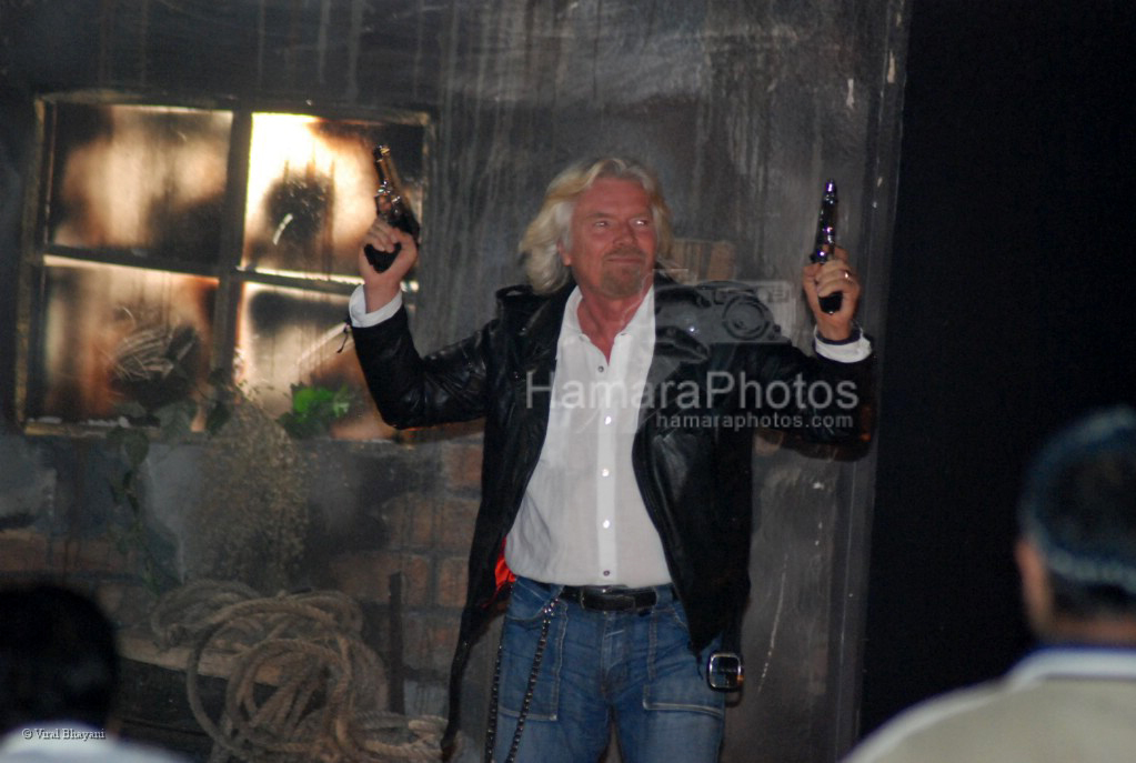 Richard Branson acts at Channel V live film Andaz Apna Very Hatke in MMRDA, Bandra on 2nd March 2008