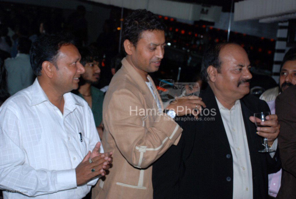 Irfan Khan at director Neeraj Pathak's birthday bash in Sahara Star on March 3rd 2008