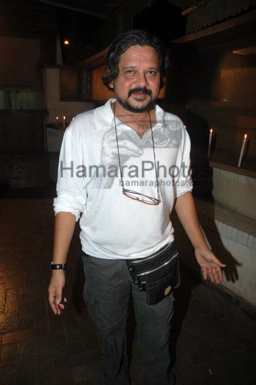 Amol Gupte at Makrand Deshpande's birthday in RIO lounge on March 5th 2008