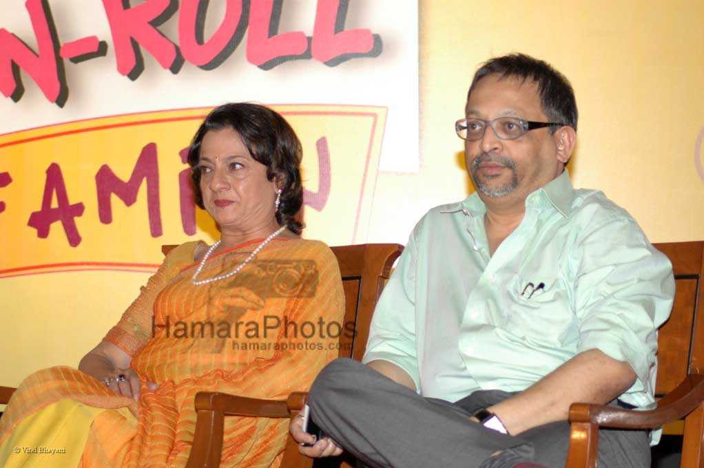 Tanuja at Zee's new show Rock N Roll Family hosted by Sharad Kelkar in JW Marriott on March 6th 2008