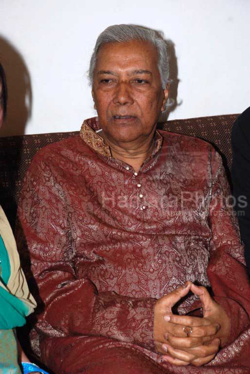 Ghulam Mustafa Khan at fund raise event for poor musicians at the Nehru Centre on March 7th, 2008
