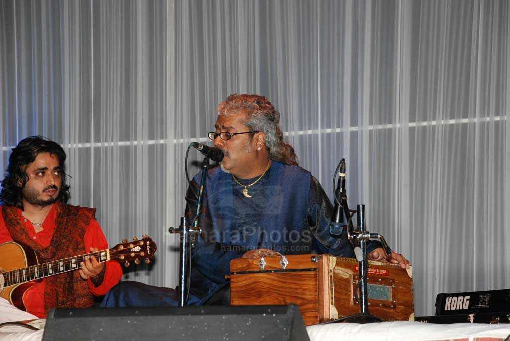 Hariharan at fund raise event for poor musicians at the Nehru Centre on March 7th, 2008 