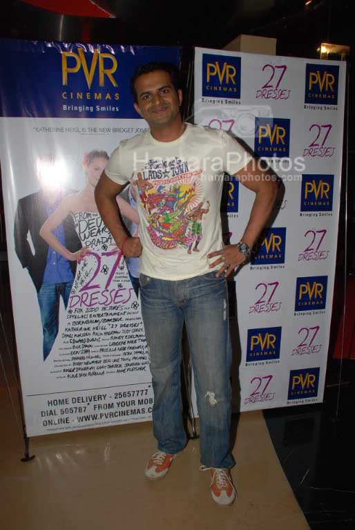 at 27 dresses premiere in PVR Juhu on March 8th 2008