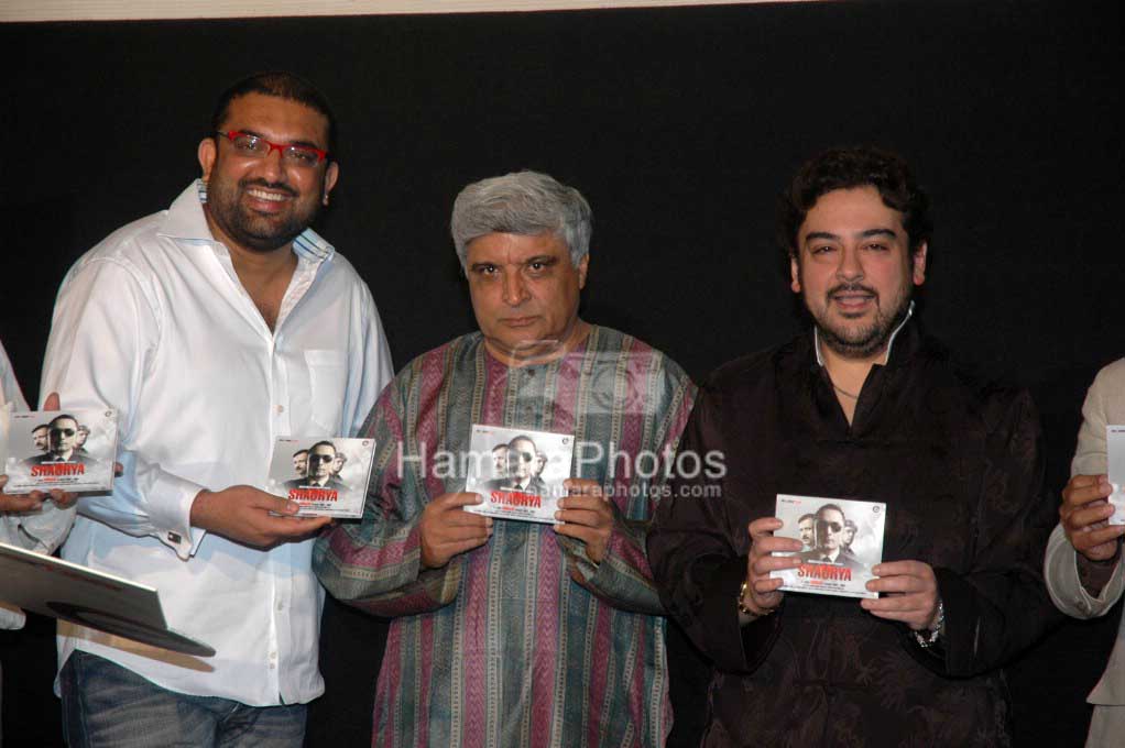 Samar Khan,Javed Akhtar with Adnan sami at Shaurya music launch in Cinemax on March 10th 2008