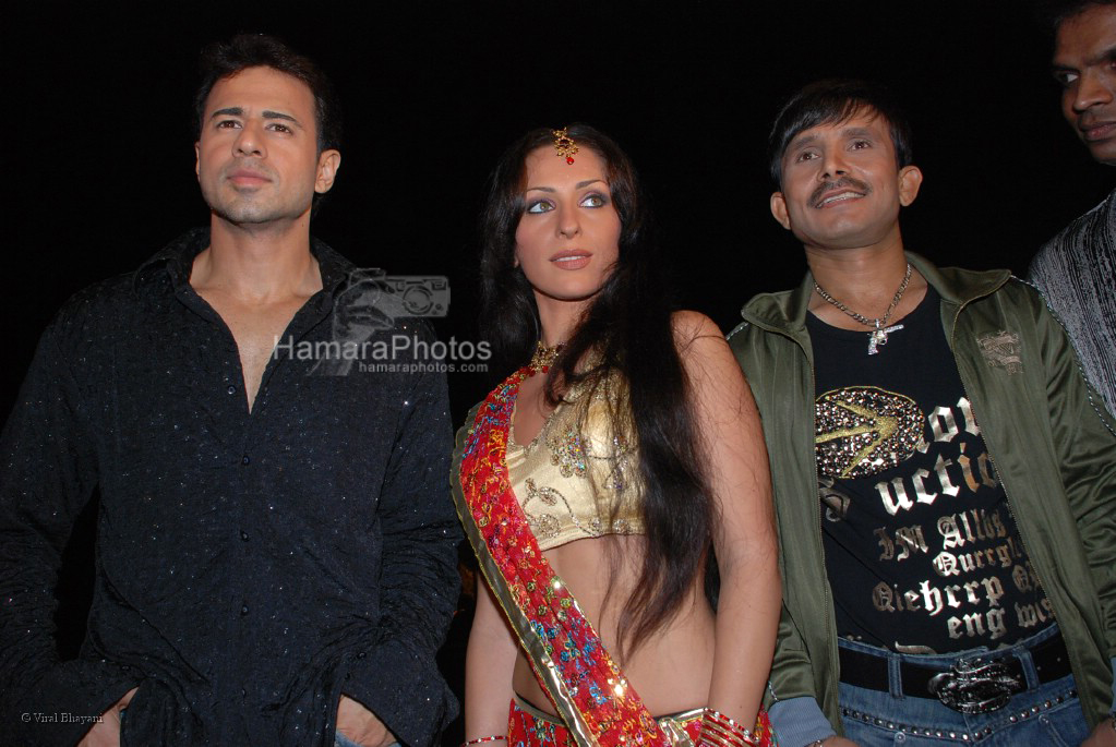 Aryan Vaid,Rozza at Rozza Catalano's item song for film Desh Drohi in Film City on March 10th 2008