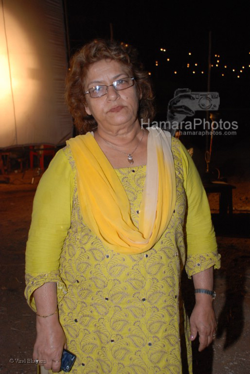 Saroj Khan at Rozza Catalano's item song for film Desh Drohi in Film City on March 10th 2008
