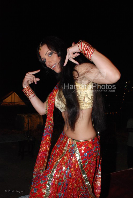 Rozza Catalano's item song for film Desh Drohi in Film City on March 10th 2008