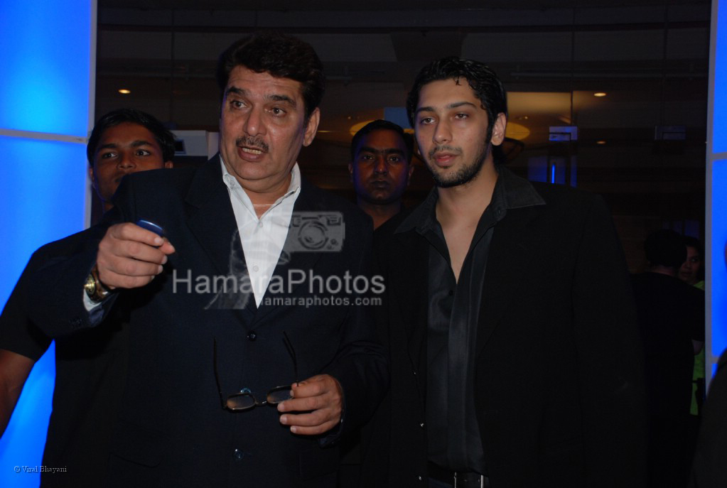 Raza Murad with son at MAMI Festival closing night in JW Marriott on March 13th 2008