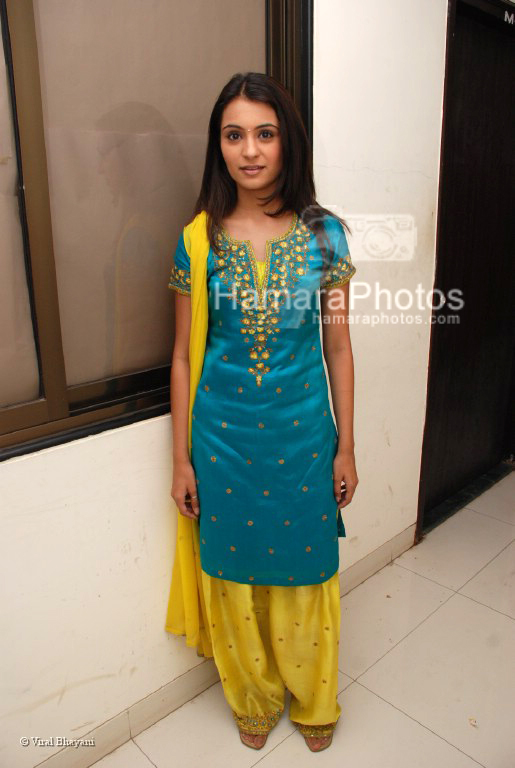 Aneesha Kapoor at the location of Dahej Serial on 9Xon March 13th 2008