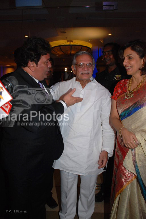 Rishi Kapoor, Gulzar,Neetu Singh at MAMI Festival closing night in JW Marriott on March 13th 2008