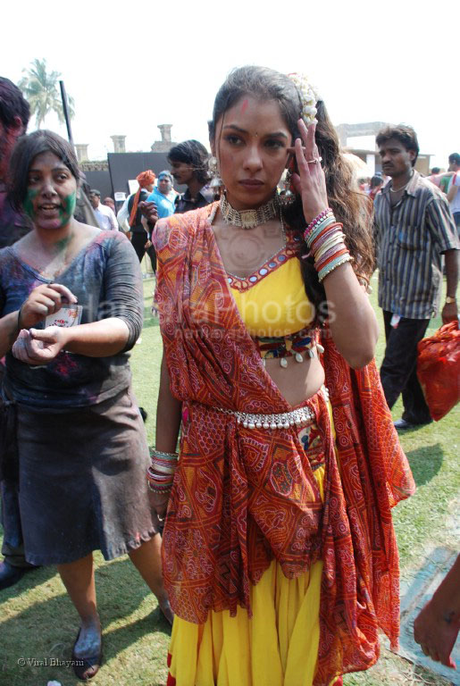 Roopali Ganguly at Zoom Holi bash in Mumbai  in Dariya Mahal, Versova on March 22nd 2008