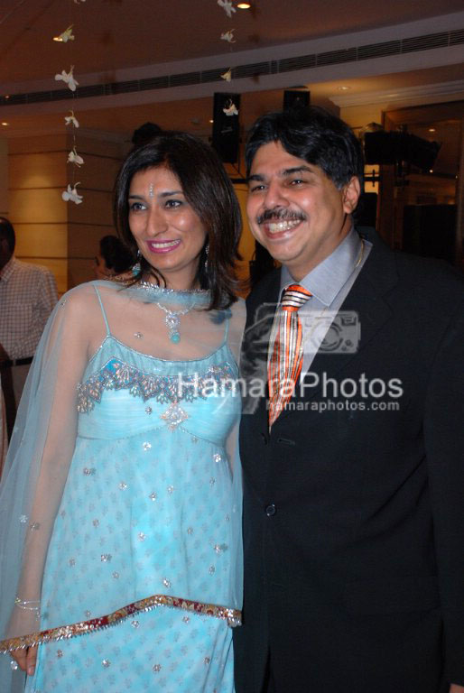 Dr Hrishikesh and Rishma pai at Hrishikesh Pai bash in Mayfair Rooms on March 23rd 2008