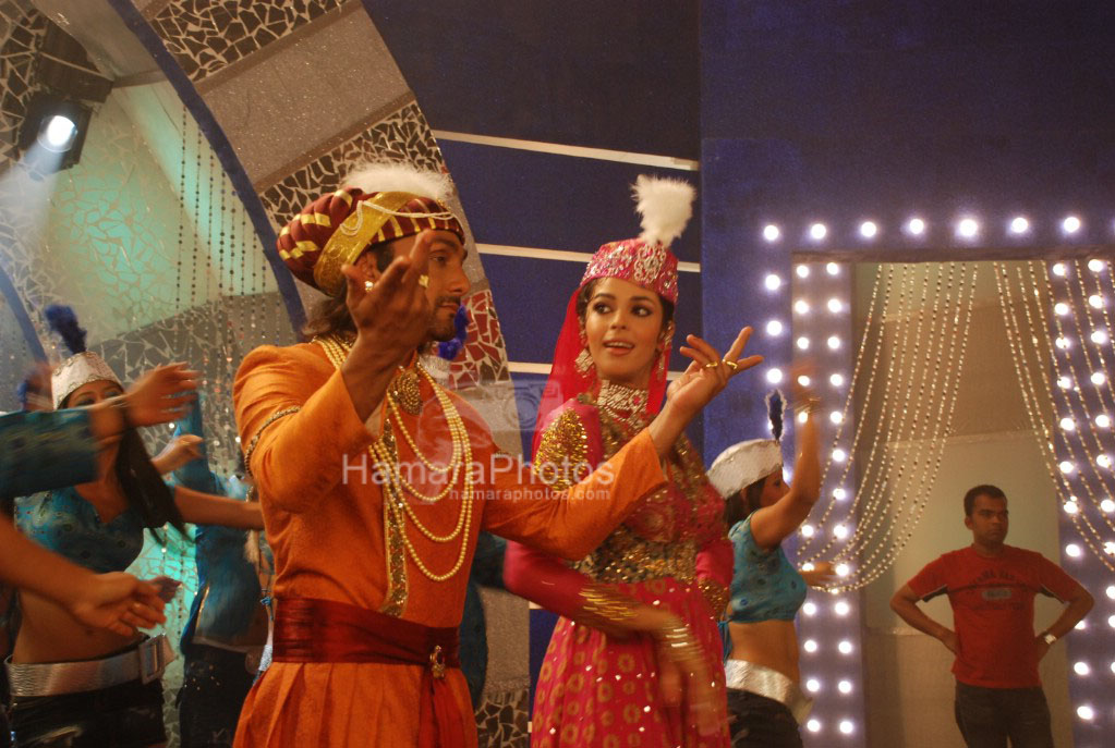 Rahul Bose,Mallika Sherawat on the sets of Maan Gaye Mughal-e-Azam at Filmistan on March 20th 2008