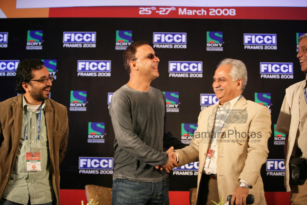 Shimit Amin,Vidhu Vinod Chopra and Ramesh Sippy at FICCI FRAMES in Rennaisance Powai on March 27th 2008
