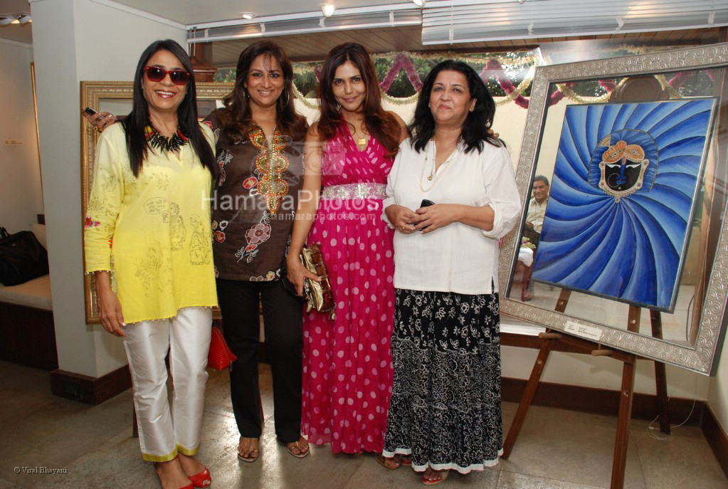 Rashmi Uday Singh, Sharmilla Khanna, Nisha Jamwal and Uma Kilachand at Uma Kilachand's art exhibition in Studio Napean on March 26th 2008