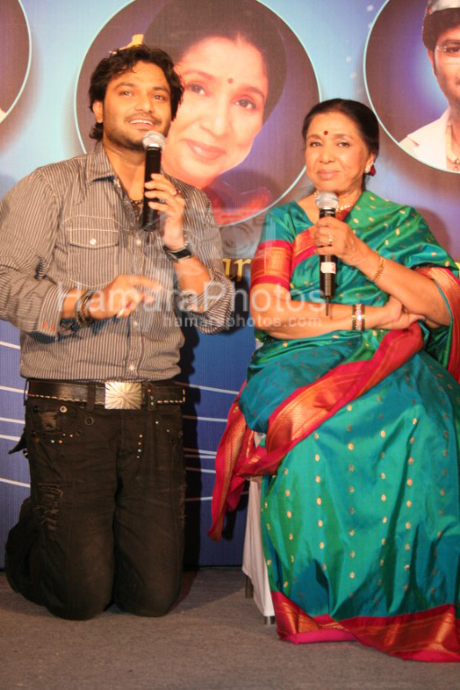 Babul Supriyo,Asha Bhosle at K for Kishore on Sony Entertainment Television in Mumbai on March 28th 2008