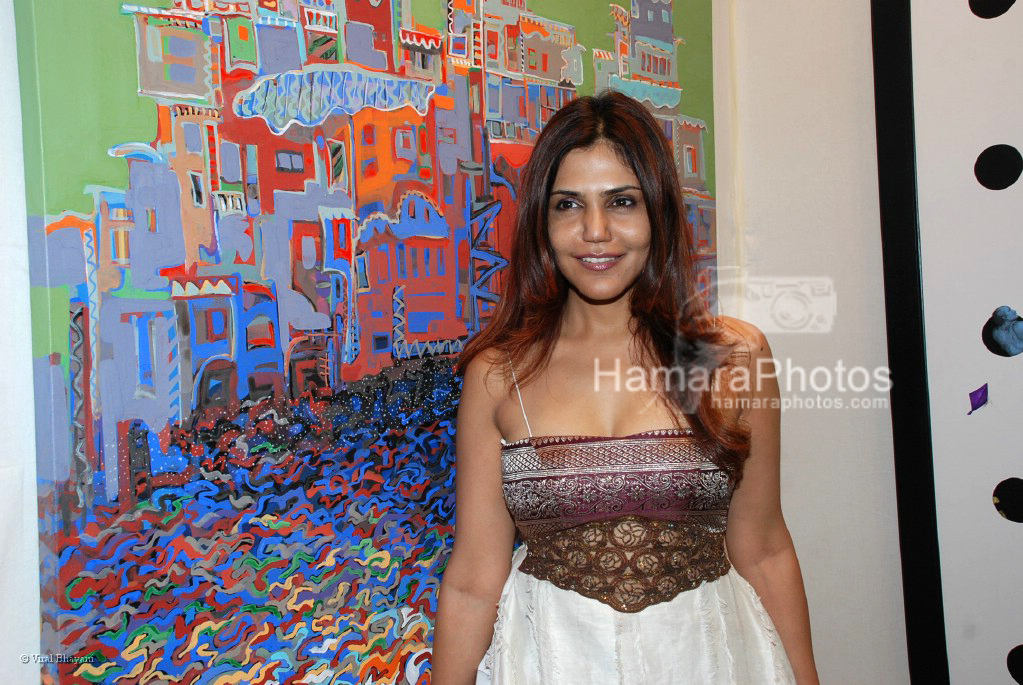 Nisha Jamwal at Tina  Ambani's Harmony show in Nehru Centre on March 28th 2008