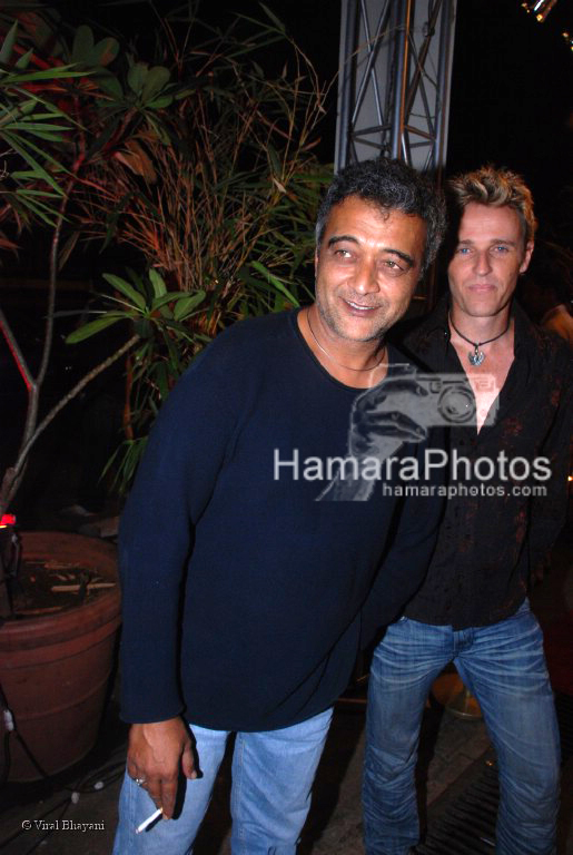 Lucky Ali at Manish Malhotra bash in Prive on 29th 2008