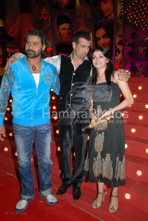Shabbir Ahluwalia, Ronit Roy,Prachi Desai at Sansui TV Awards on 29th 2008