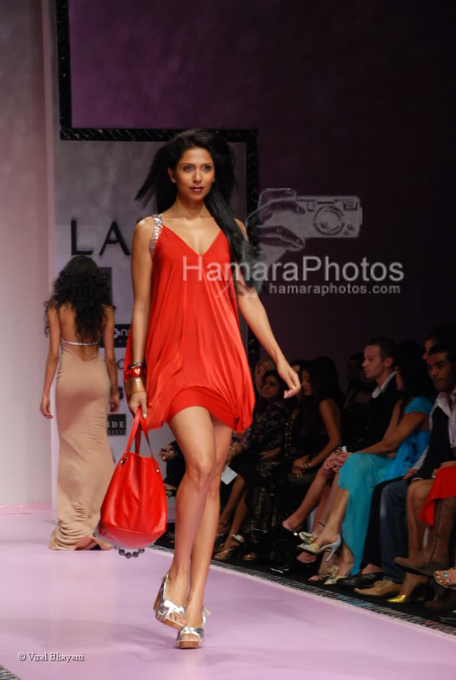 at Manish Malhotra Show in LIFW on 29th 2008