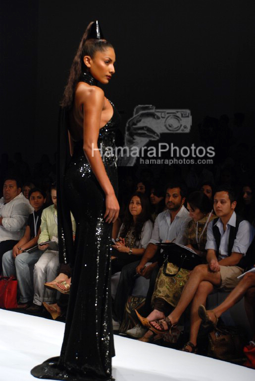 Model at Lakme Fashion Week Ramp Walk for Rakesh Agarwal on March 29th 2008