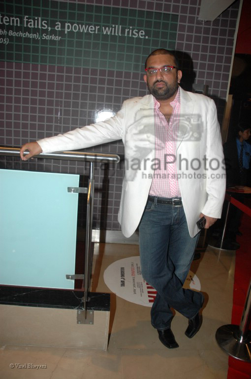 Samar Khan at Shaurya premiere in PVR Juhu on April 3rd 2008