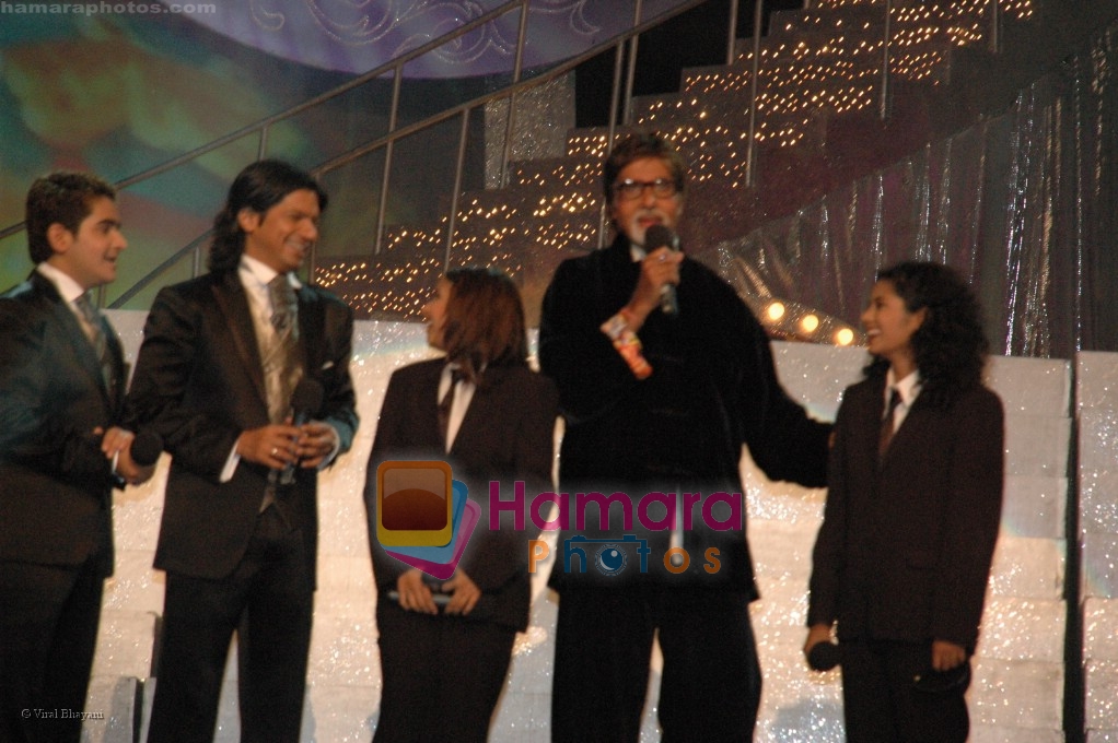 Abhaas Joshi, Shaan, Aishwarya, Amitabh Bachchan, Anwesha at Chhote Ustad finals 