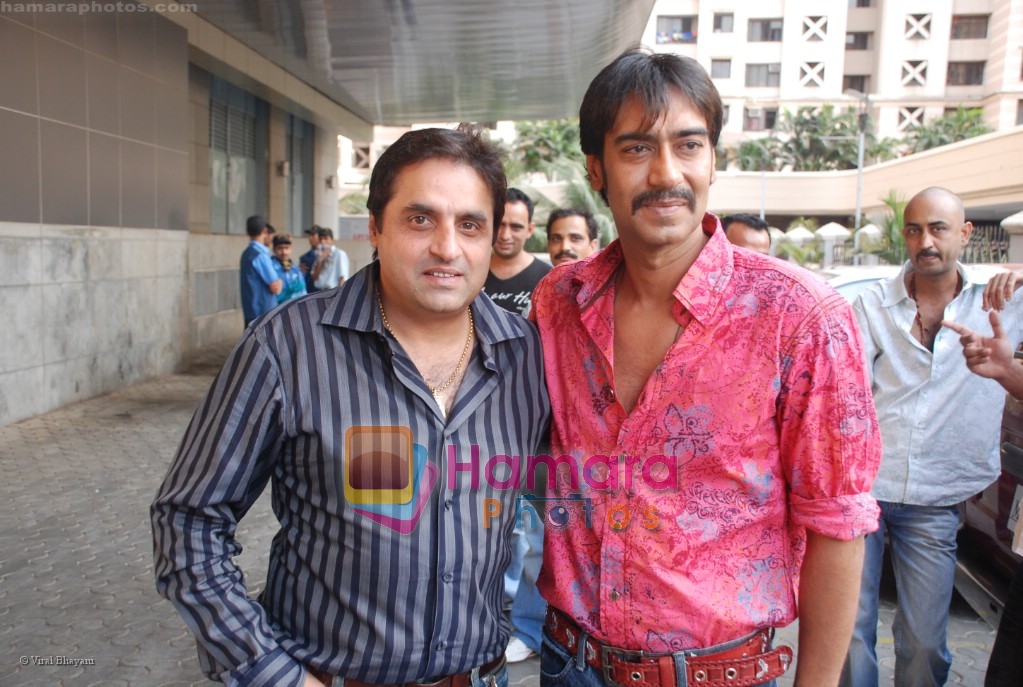 Ajay Devgan at U Me Aur Hum special screening in Cinemax on April 9th 2008 