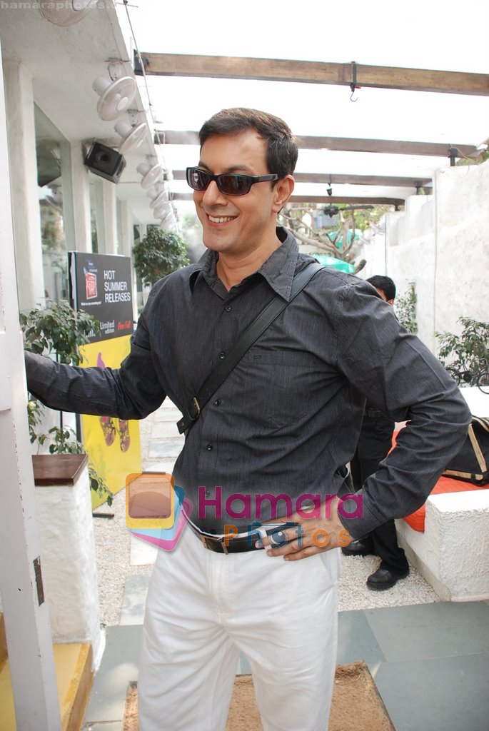 Rajat Kapoor at the NDTV Imagine new show launch in Olive on April 11th 2008 