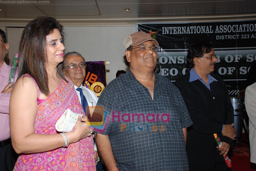 Satish Kaushik at Lion Raju Manwani's bash to announce him as District Governor in Time and Again on April 15th 2008 