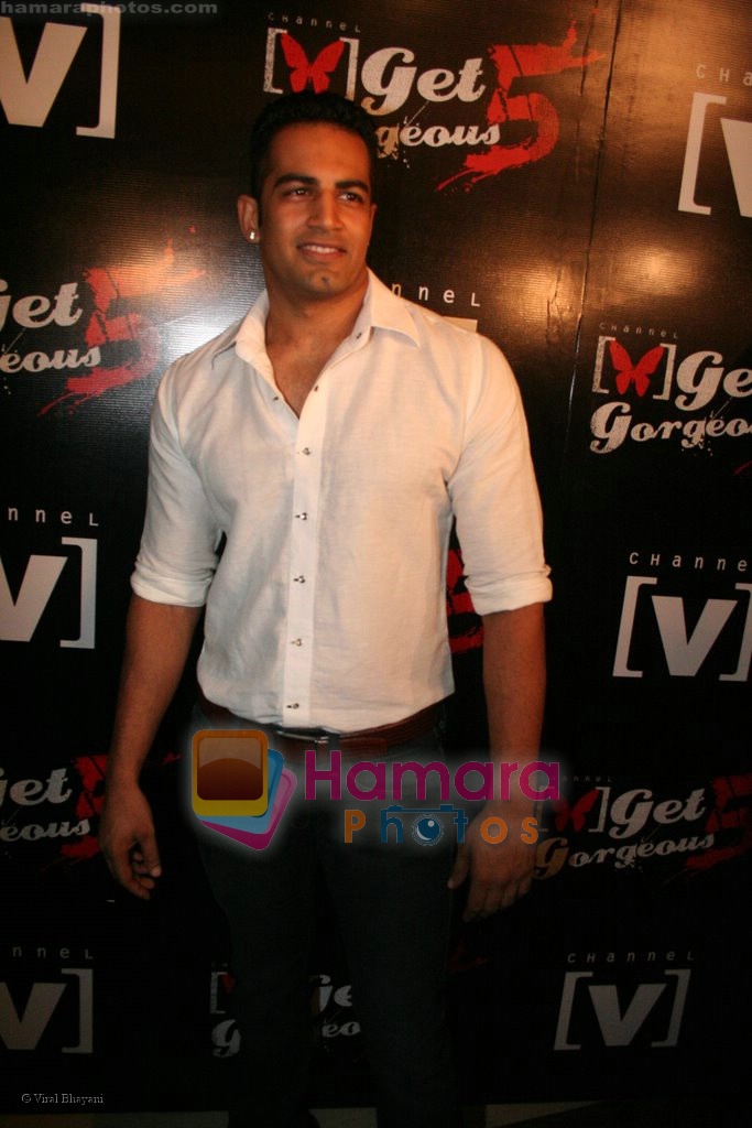 Upen Patel at Channel V's Get Gorgeous 5 in Sports Bar, Andheri, Mumbai on  April 17th 2008 