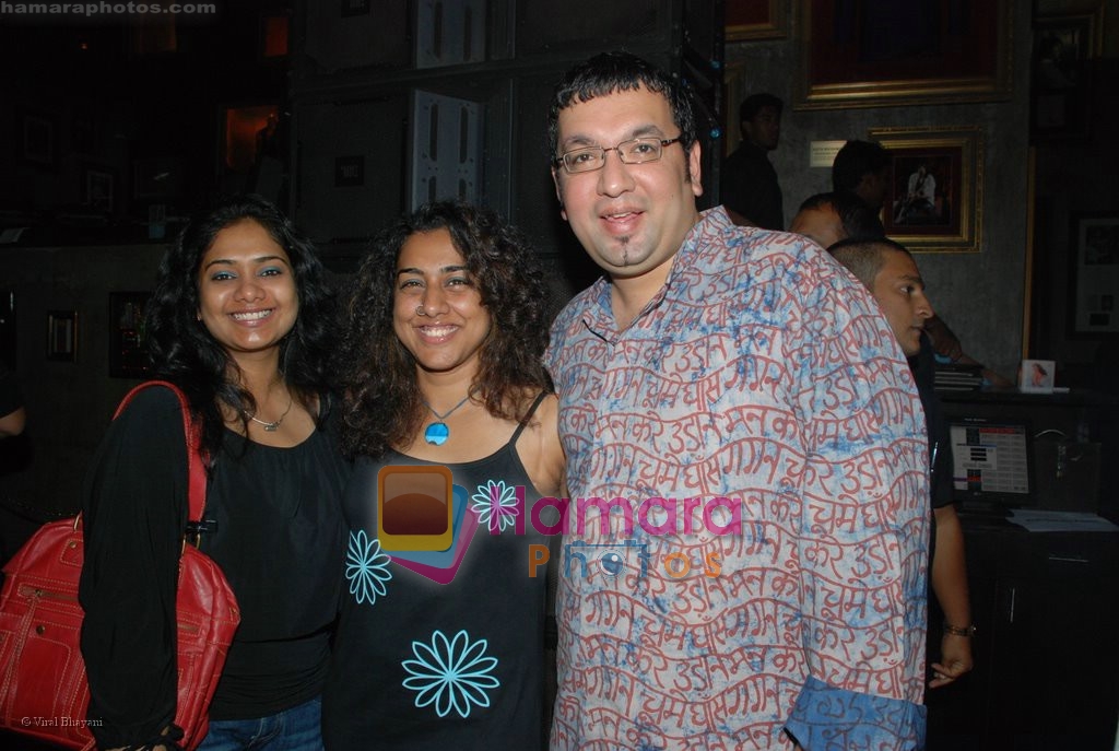 Guarav Sharma with wife Roma and friend at Wyclef Jean concert in Hard Rock Cafe on April 21st 2008 