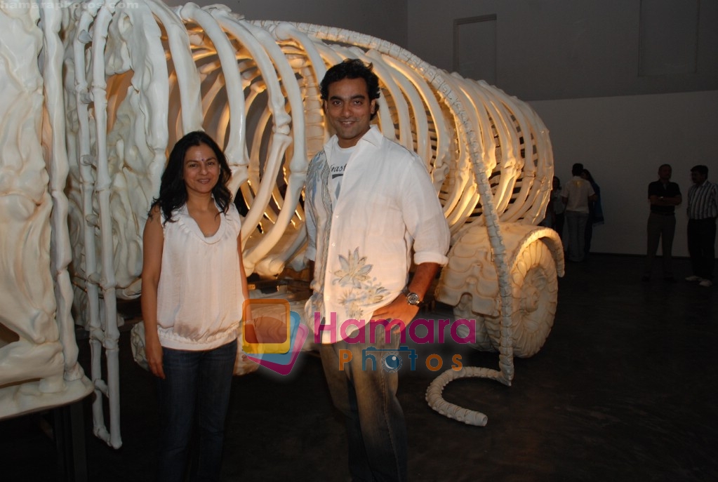 Sangeeta Chopra and Tarun Raghavan at Jitesh Kallat's Aqusaurus exhibition on April 22nd 2008 