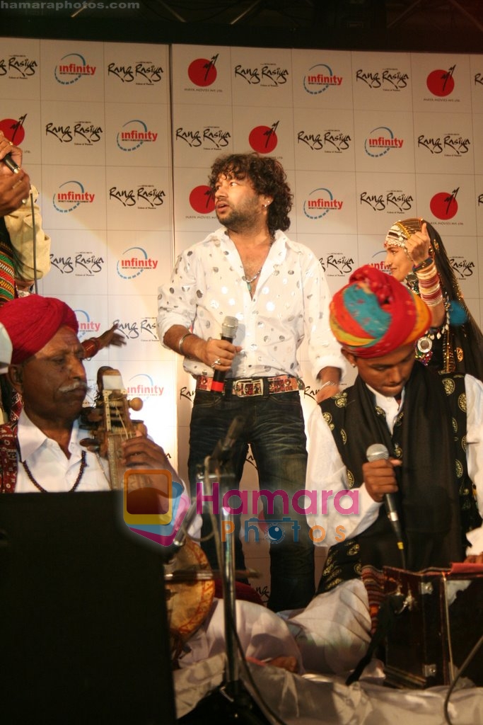 Kailash Kher at the Launch of Rang Rasiya - Colours of Passion first look in Taj Land's End on April 29th 2008