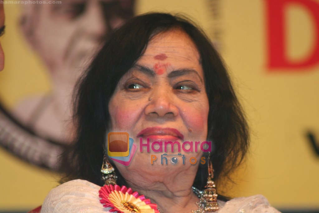 Sitara Devi at Dadasaheb Phalke Awards in Bhaidas Hall on April 30th 2008