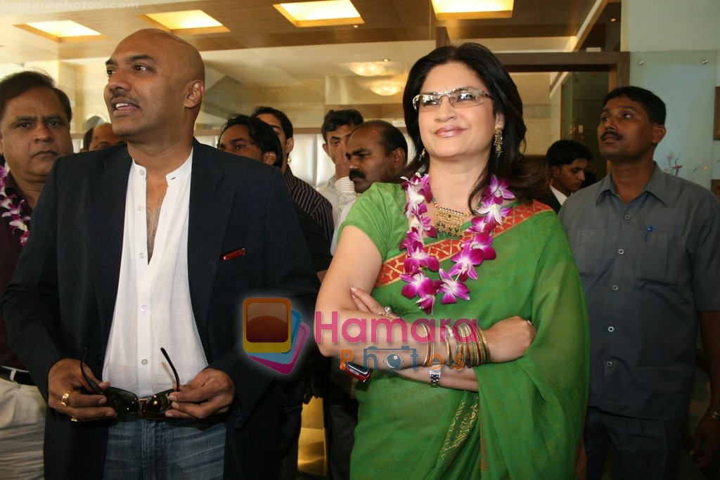 Kunika at the launch of Hotel Vihang Orchid in  Thane on May 4th 2008