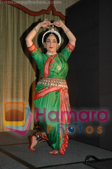 Odissi magic - Sharon Lowen at An art exhibition featuring the works of 30 artists... _DANCING HUES_ 