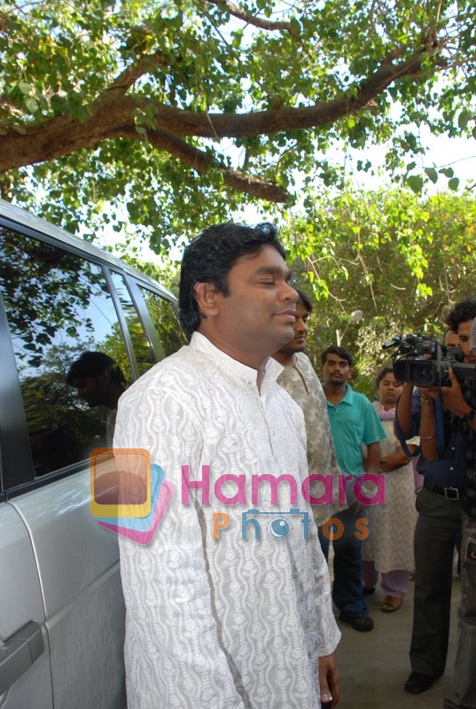 A R Rahman at the Music Launch of Jaane Tu Ya Jaane Na in Shammi Kapoor's residence on May 20th 2008