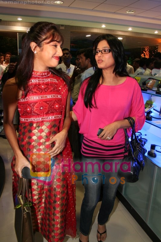 Mouli Ganguly, Tasneem Sheikh at Six Sense store launch in Prabhadevi on May 22nd 2008