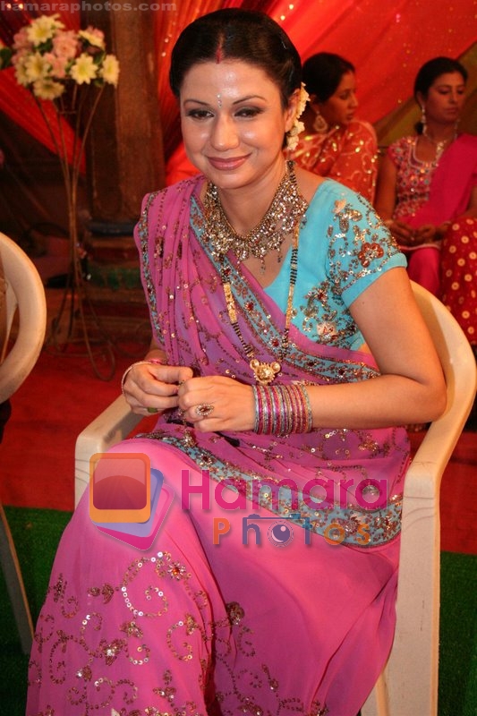on the sets of Channel 9X Mere Apne in Jogeshwari on May 26th 2008
