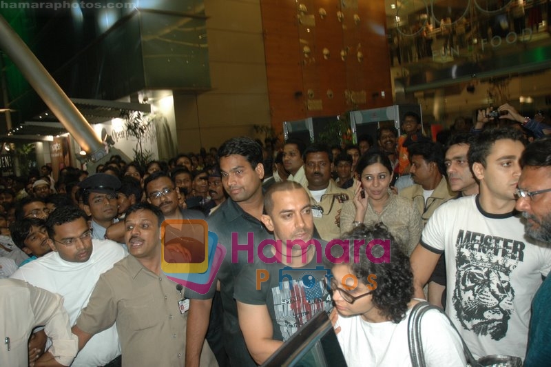 Aamir Khan at Indiana Jones premiere in  PVR, Goregaon on May 28th 2008