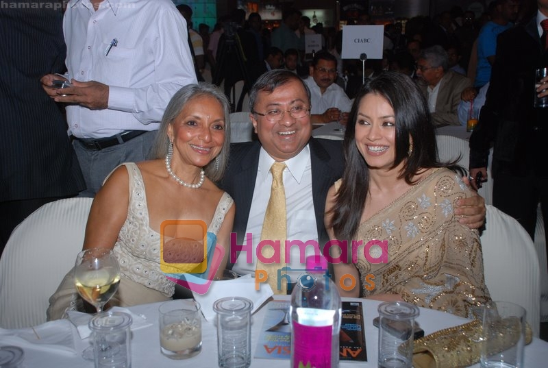 Asif Adil, Mahima Chaudhary at the annual Alcohol and Beverages awards nite in Hilton Hotel, Mumbai on May 31st 2008 