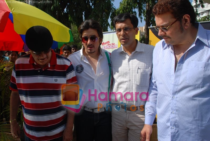 Mashhoor Amrohi, Prem Chopra, Ajit Khan at the Radio One event with stars of Hum Sey Hai Jahaan in Hokey Pokey on June 3rd 2008