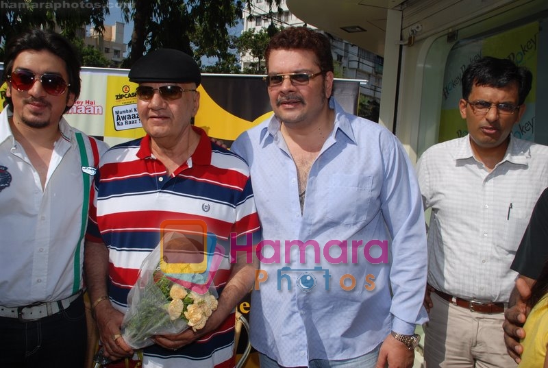 Mashhoor Amrohi, Prem Chopra, Ajit Khan at the Radio One event with stars of Hum Sey Hai Jahaan in Hokey Pokey on June 3rd 2008