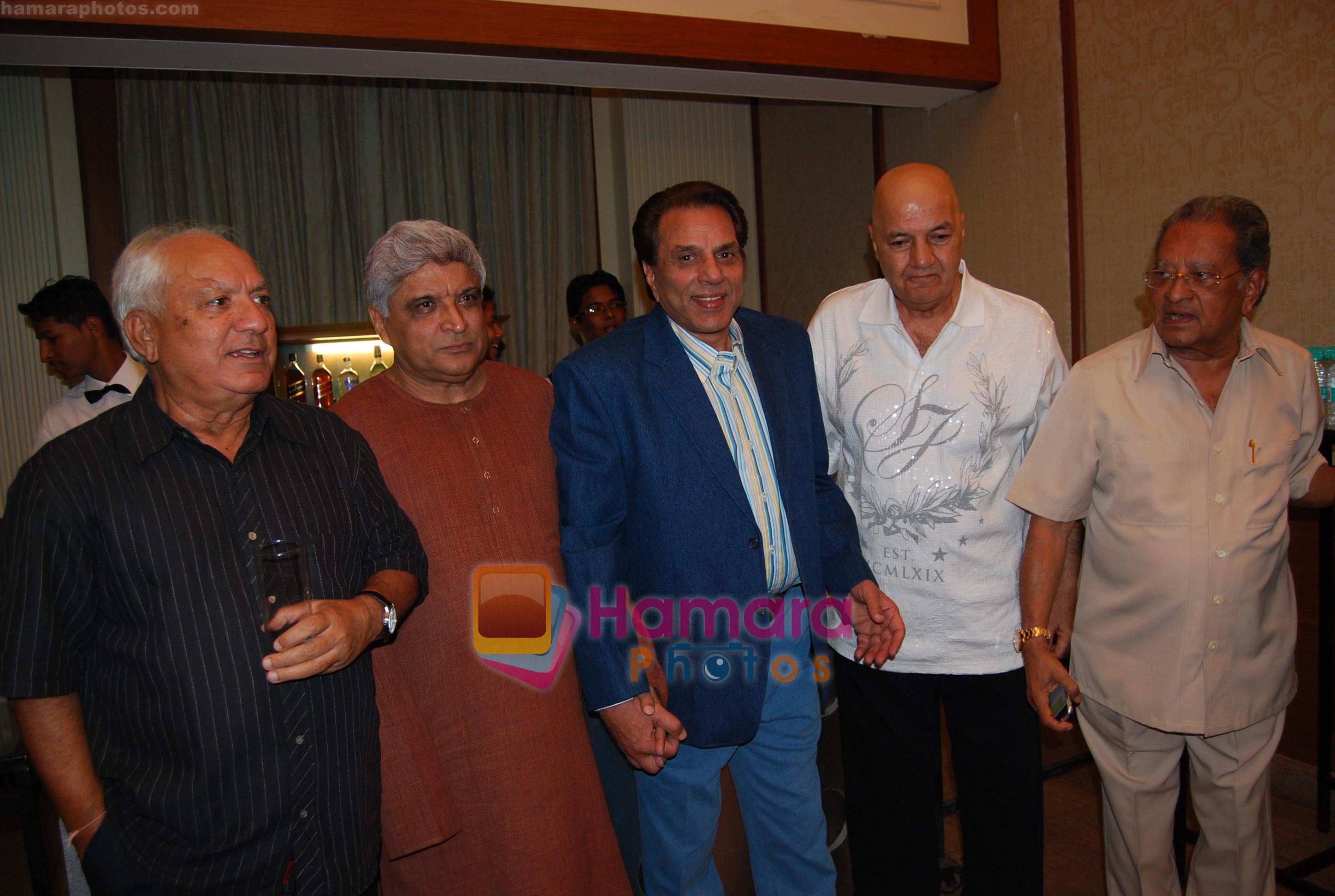 Mohan Kumar, Javed Akhtar, Dharmendra, Prem Chopra and J.Om Prakash at birthday celebration party of Mohan Kumar turning 75 years