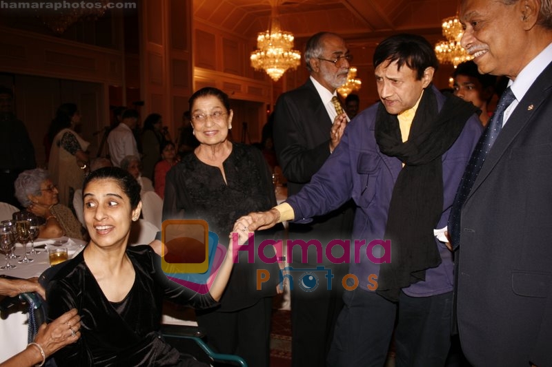 Dev Anand honoured by Roatary Club of Bombay in Trident on June 8th 2008