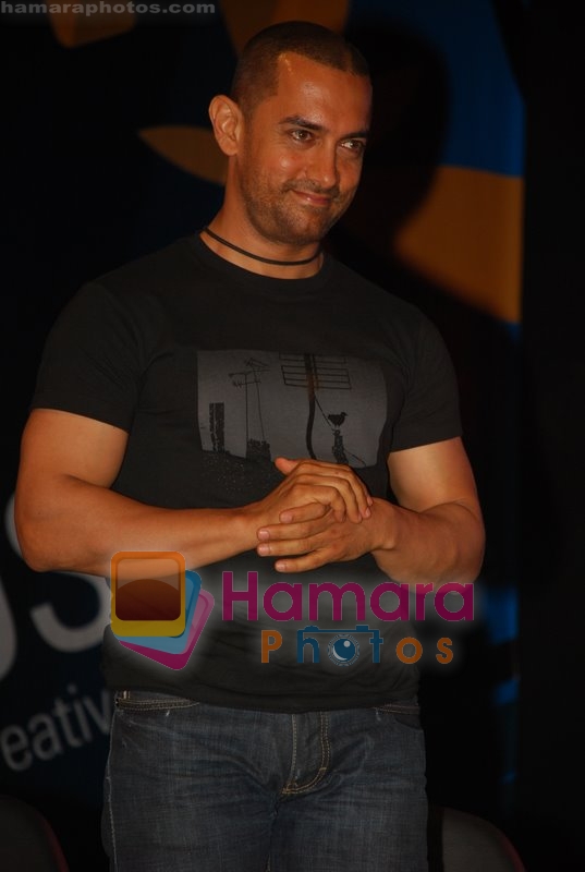 Aamir Khan at Grand Finale of the 10th Osian's Cinefan Film Festival in Mumbai, NCPA on June 14th 2008 